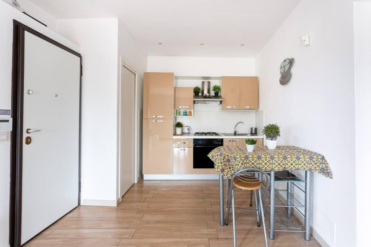 Frank'S House - Appartamento Con Terrazzo In Centro Palermo Eksteriør billede